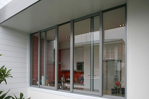 اشتباهات رایج در نصب پنجره ریلی و راه‌های جلوگیری از آنها-آلستور